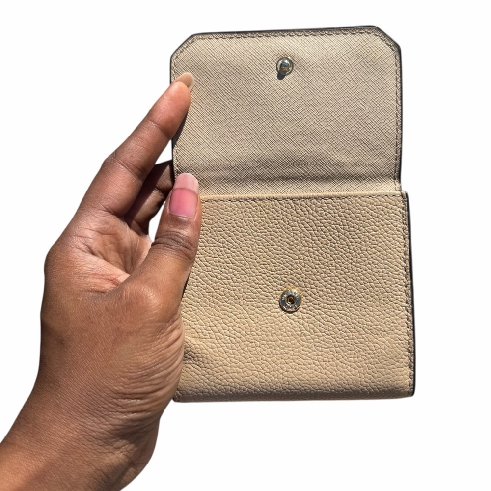 Michael Kors Hayes Trifold Wallet Pebbled Leather Beige Snap Small Compact - Picture 8 of 13